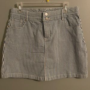 Maurice’s blue striped skirt